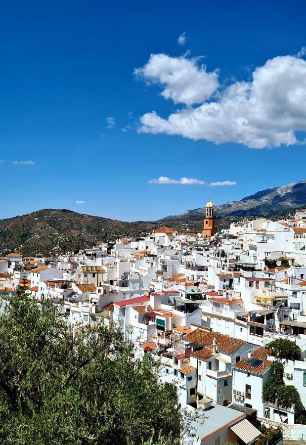 Lovely 2 Bed Apartment With Stunning Views & Pool Cómpeta Esterno foto